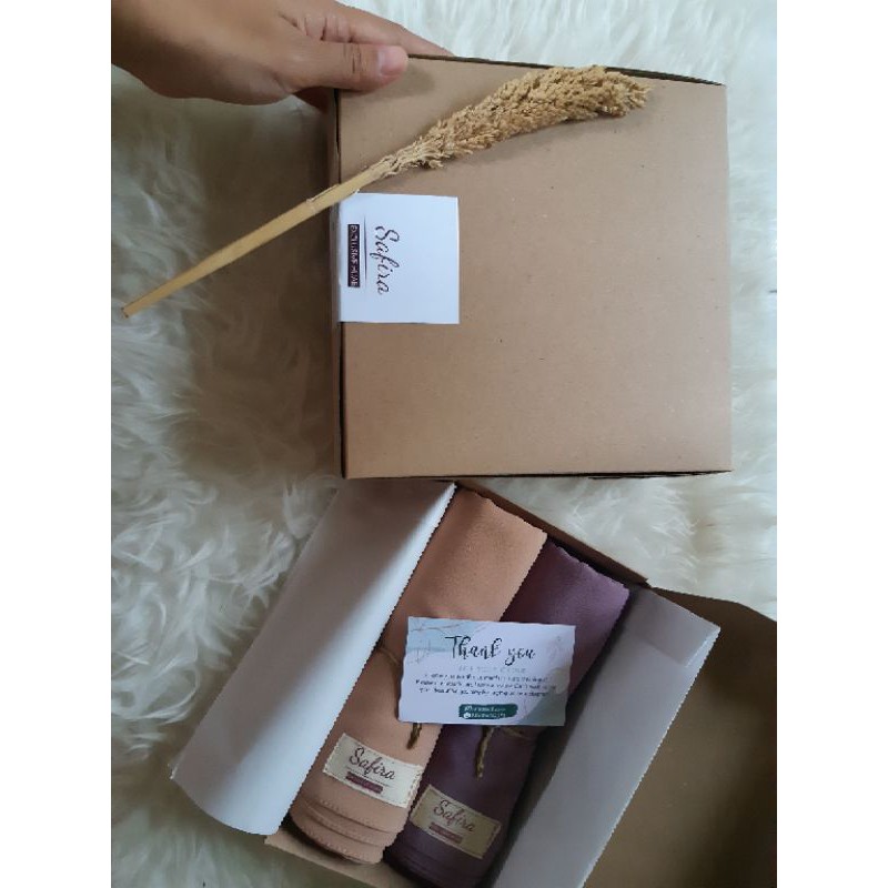 

Gift Box Kado Ulang Tahun Kado Pernikahan by safiraexclusive