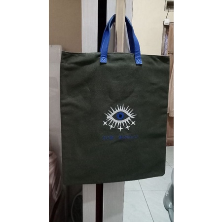 hand bag apm .MONACO preloved