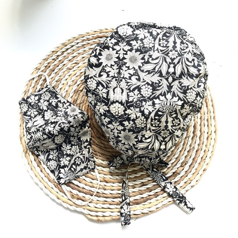 Topi Bedah / Surgical Cap / Nurse Cap / Topi Perawat Motif Bunga no 19 Hitam Putih