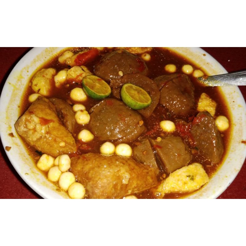 

Bakso ikan Parangtritis topping otak otak & tahu cuangki kering di sertai bonus pilus.bumbu lengkap saus kecap sambal dan bumbu racikan alami