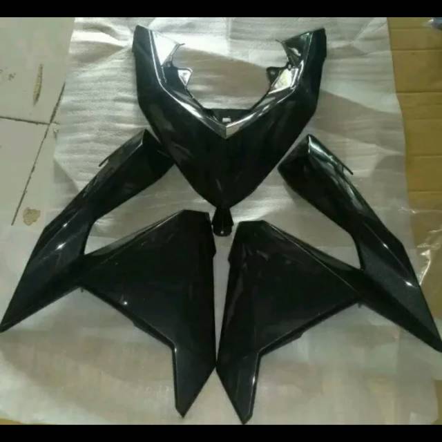 Tameng sayap VARIO 125 LED HITAM 2015 2017