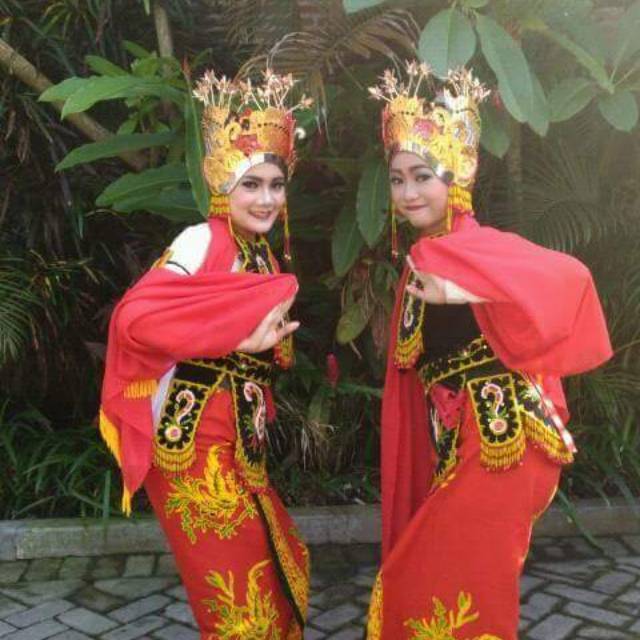 Baju tari gandrung banyuwangi