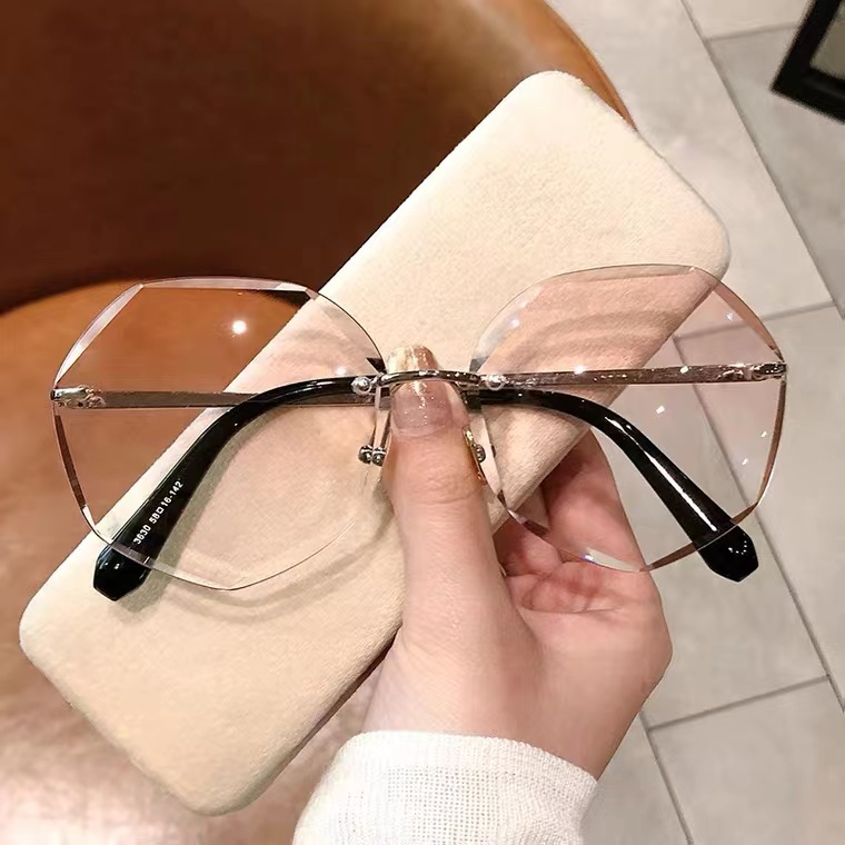 Kacamata Polygon Hitam Wanita Fashion Gaya Frameless