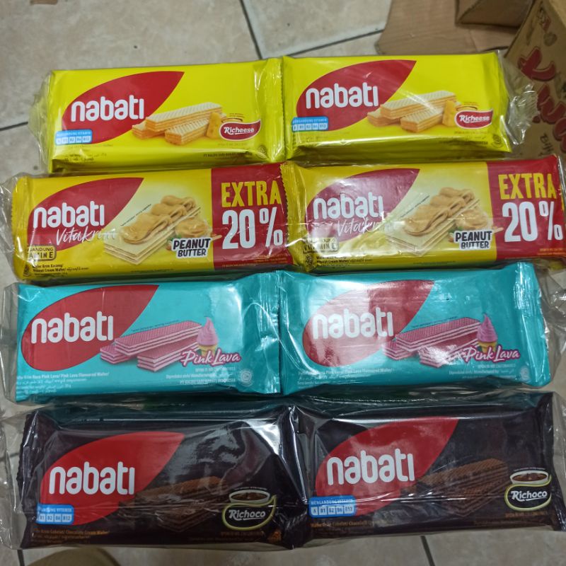 

Wafer Richeese Nabati Rasa Cokelat Keju Peanut Pink Lava 20 Gram