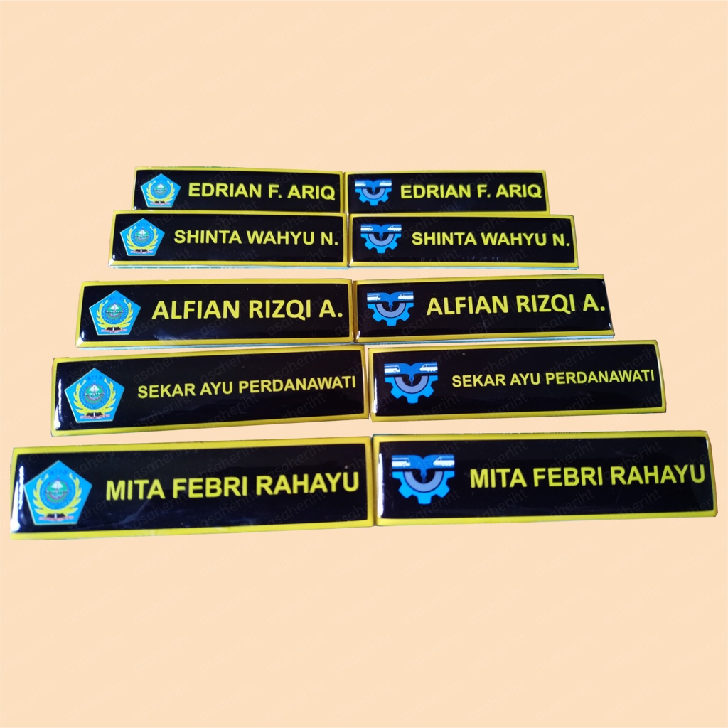 

Nametag Papan Nama Custom Akrilik Resin Peniti