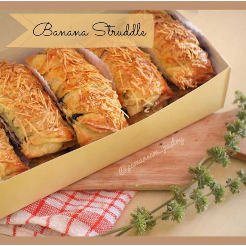 

BANANA PASTRY ISI 8 by Paman sam