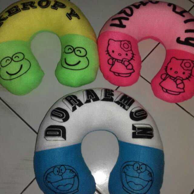 Bantal leher karakter /bantal mobil karakter