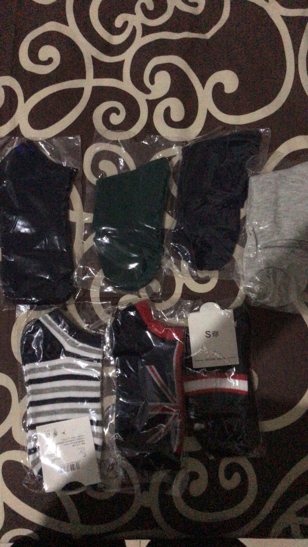  Kaos  Kaki Bahan  Katun Motif  Garis  Vertikal Warna Kontras 