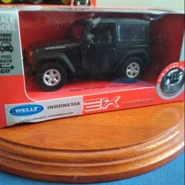 Diecast Mobil Jeep Wrangler Rubicon Hitam
