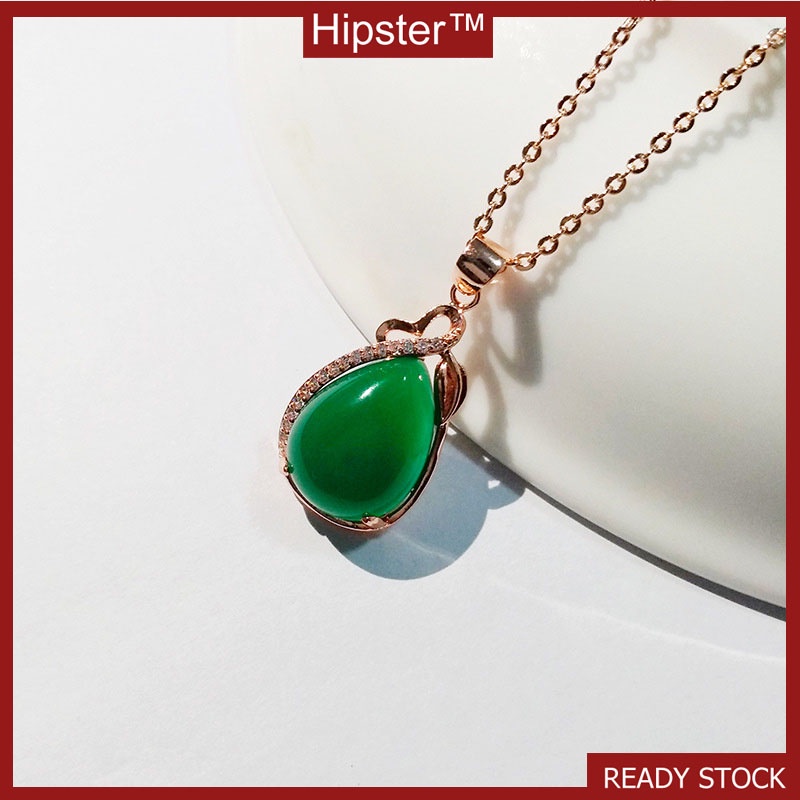 Fashion Hot Sale Classic Temperament Emerald Pendant Clavicle Chain