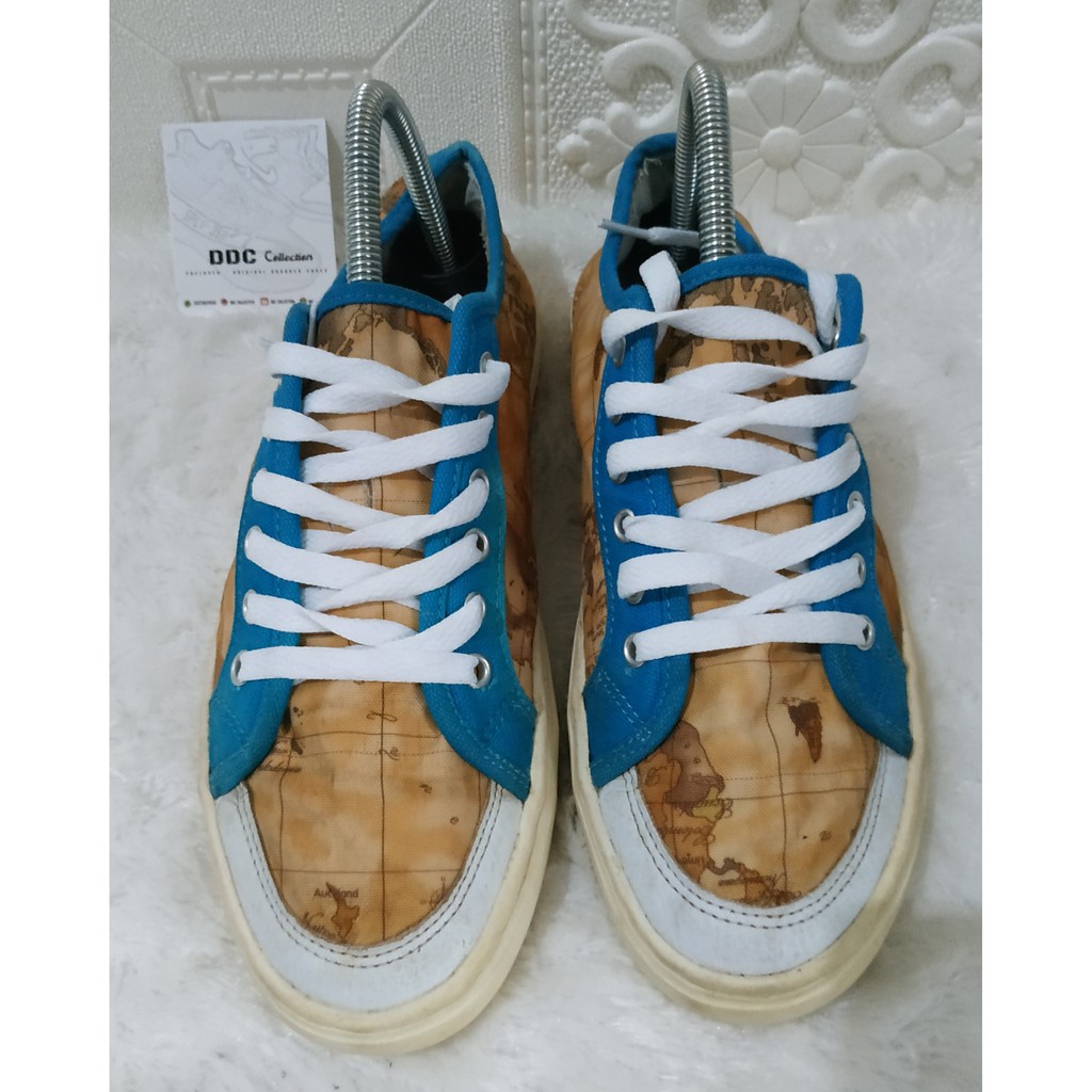 

(Preloved) Ala Alviero Martini Prima Classe World Map