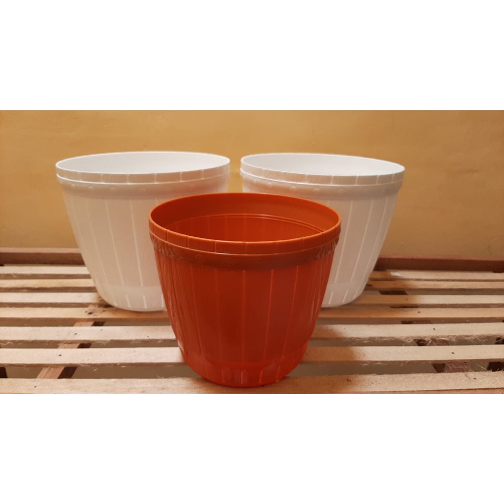 Pot Plastik Putih Lovenia Bambu/ Pot Plastik Coklat Lovenia Bambu