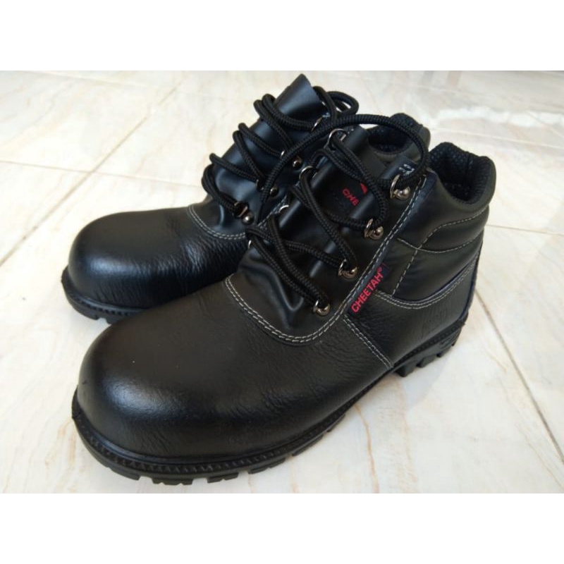 Sepatu Safety Cheetah Hitam ujung besi /safety shoes/boot/stempel pindad/ seken 2nd second bekas 98%