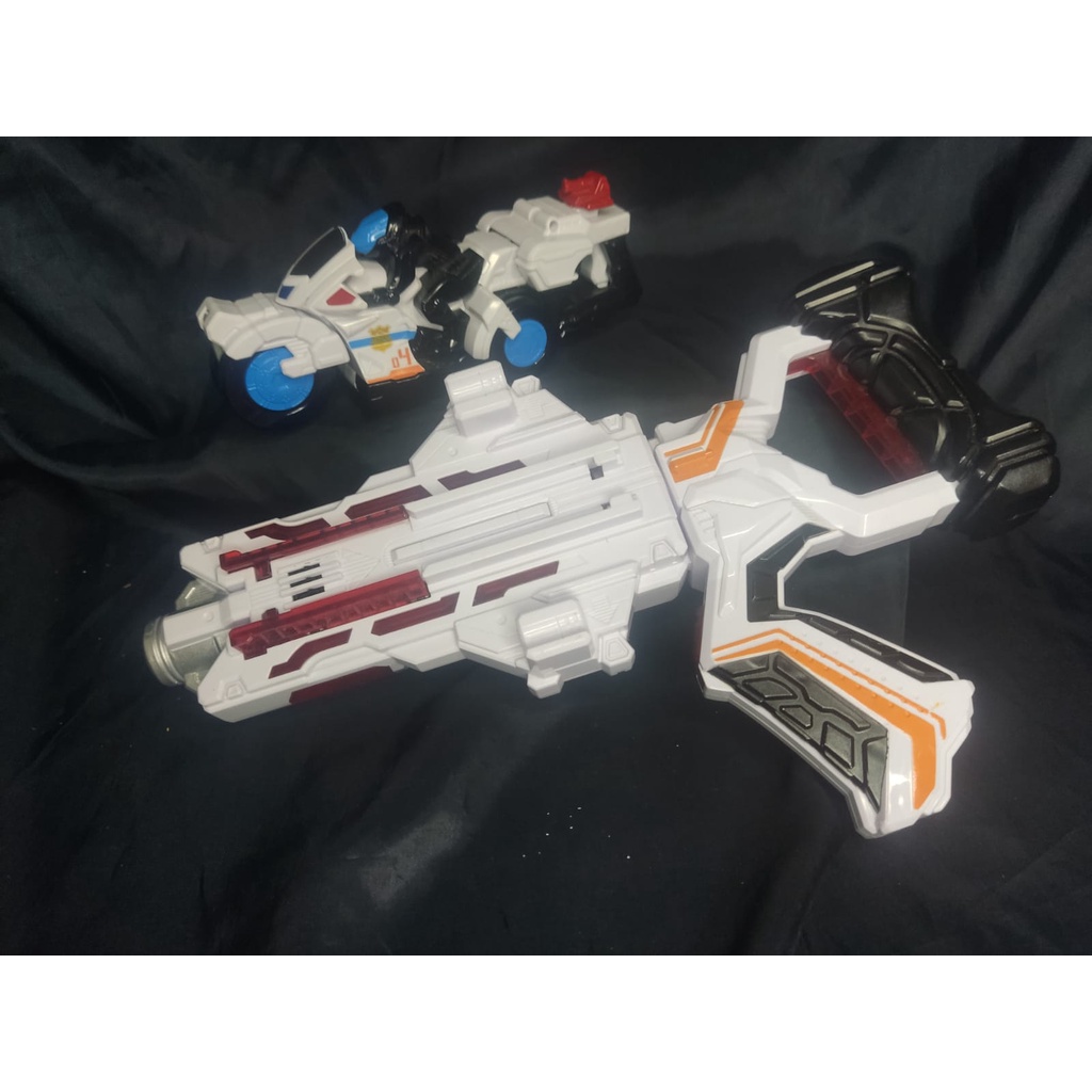 Lupinranger VS Patranger DX VS Changer + Dial Fighter 04