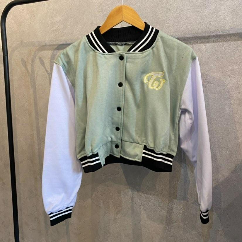 TW BOMBER Crop Jaket Wanita Varsity Crop Bordir Aplikasi