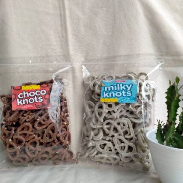 SNACK KILOAN MILKY KNOTS CHOCO KNOTS REPACK ORI MURAH 200GR