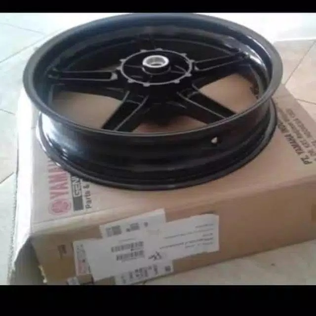 VELG BELAKANG YAMAHA MX KING 150 ORIGINAL YGP