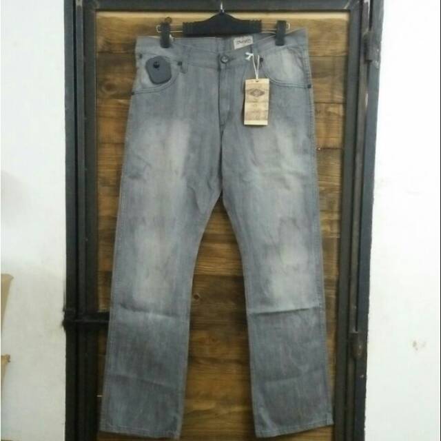 Celana jeans reguler Wrangler original