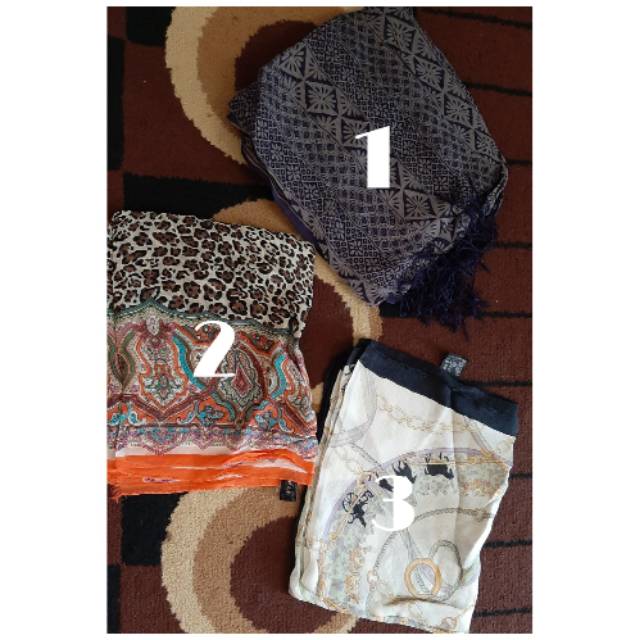 Preloved Syal wanita