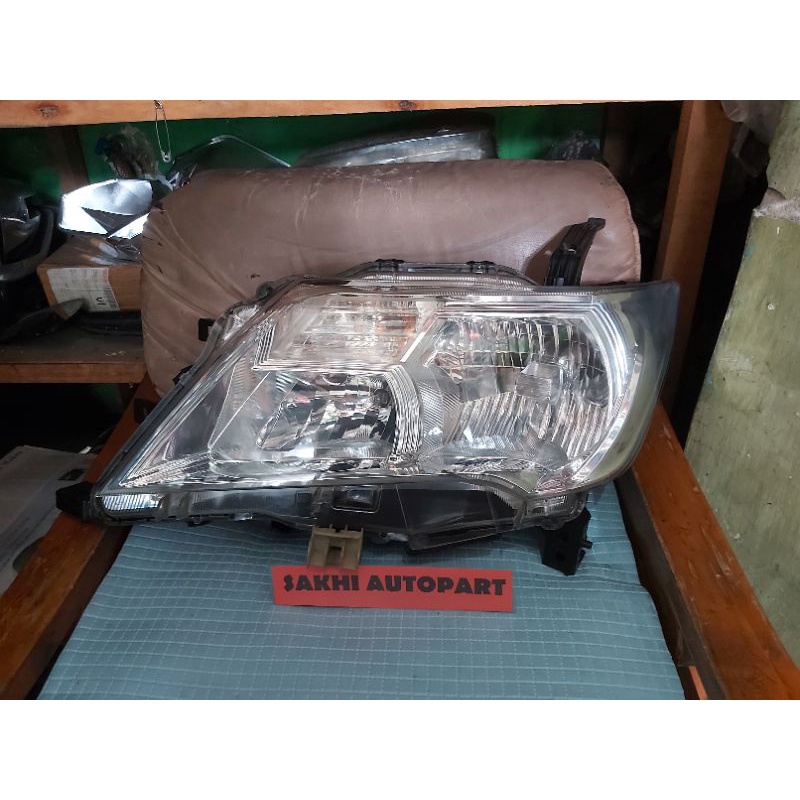headlamp nissan serena c26 xenon HID kiri original
