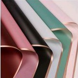 

KERTAS BUKET /BOUQUET BUNGA 5pcs || WRAPPING PAPER FLOWERS|| KERTAS WRAPPING BUNGA ANTI AIR/ WATERPROOF