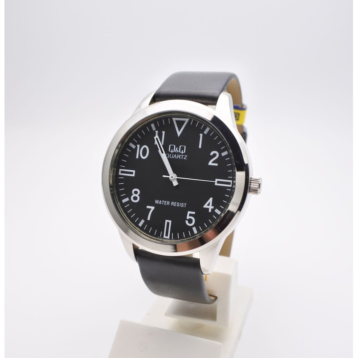 Q&amp-Q QnQ QQ Analog Jam Tangan Pria Hitam Kulit QA52J305Y Original
