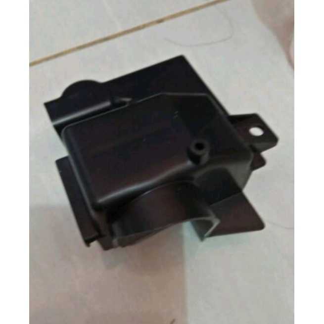 Cover Dudukan Kunci Jok Belakang Cover Seat Lock Beat FI