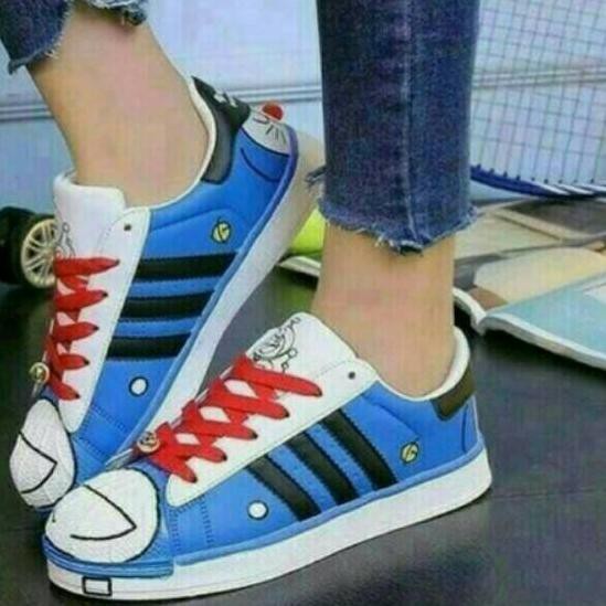 gh-388 SEPATU DORAEMON $