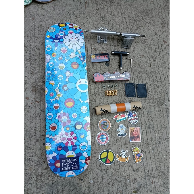 Bape set Bantalan Roda SKATEBOARD spitfire Dengan Stiker Tanpa Alat