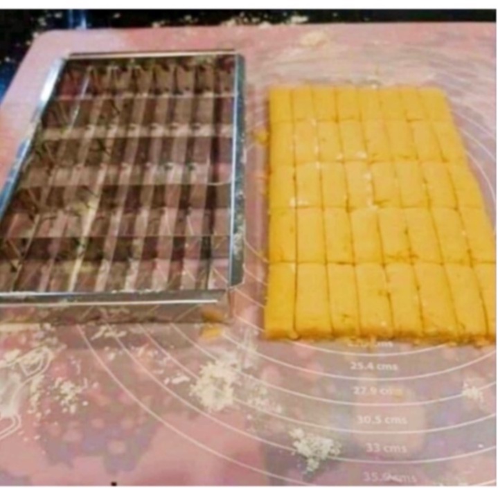 Cetakan Kue Kering 4 Motif / Cetakan Kue Kacang / Cetakan Kastengel 40 Lubang Bahan Stainless Tebal