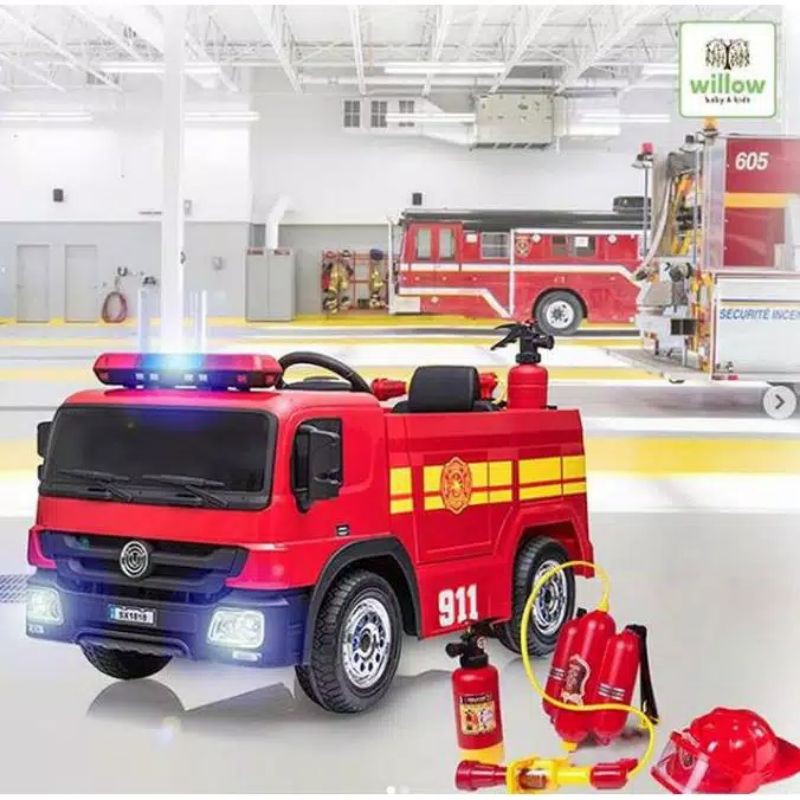 MOBILAN AKI ANAK TRUCK PEMADAM KEBAKARAN PLIKO