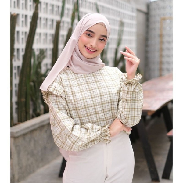 RUBI TOP BLOUSE BAHAN MICRO MOTIF KOTAK TARTAN | RUBI BLOUSE RUFFLE TARTAN