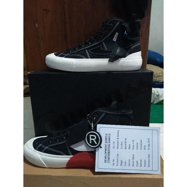 SEPATU COMPASS R&D PROTO REISSUE HI SIZE 39