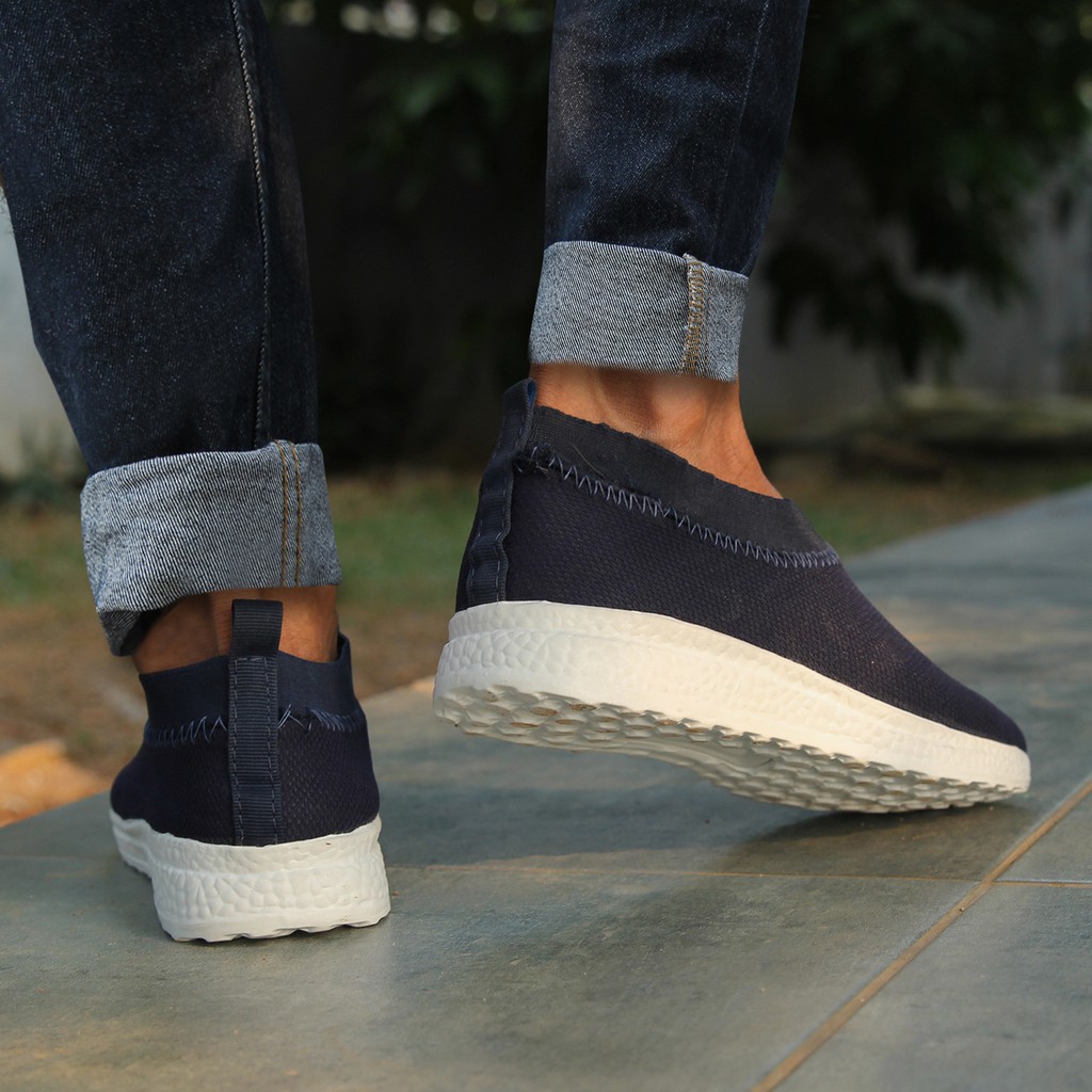 Sneakers Casual Pria / Sneaker Pria / Sepatu Import Lyon in Navy Blue