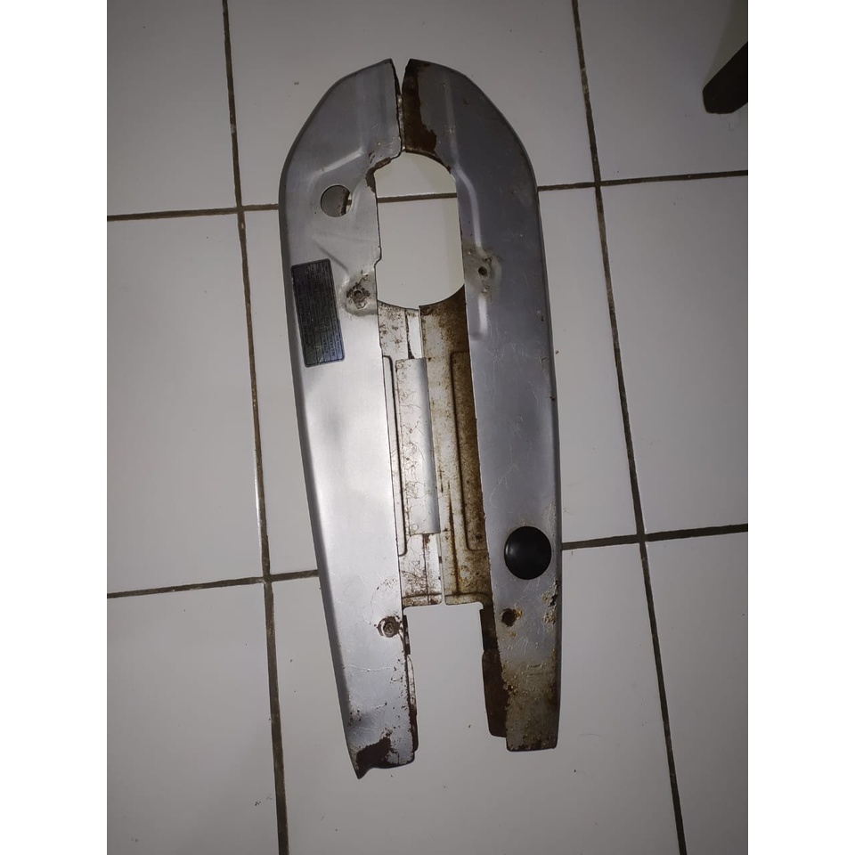 Katengkas Tutup Rantai Suzuki Crystal Kristal RC110 Original Copotan