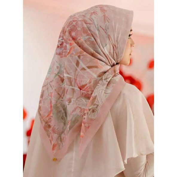 Buttonscarves Xanadu Taffy