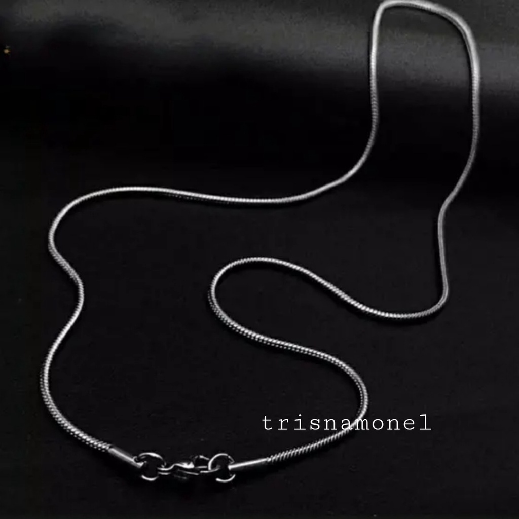 KALUNG TITANIUM PRIA DAN WANITA ANTI KARAT MOTIF BULAT