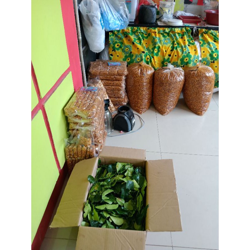 

Termurah, grosiran makanan ringan, terenak, makaroni daun jeruk grosir