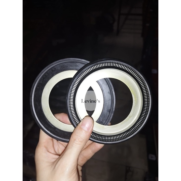 seal roda belakang luar coltdiesel original sil roda belakang luar cotldiesel original seal roda lua