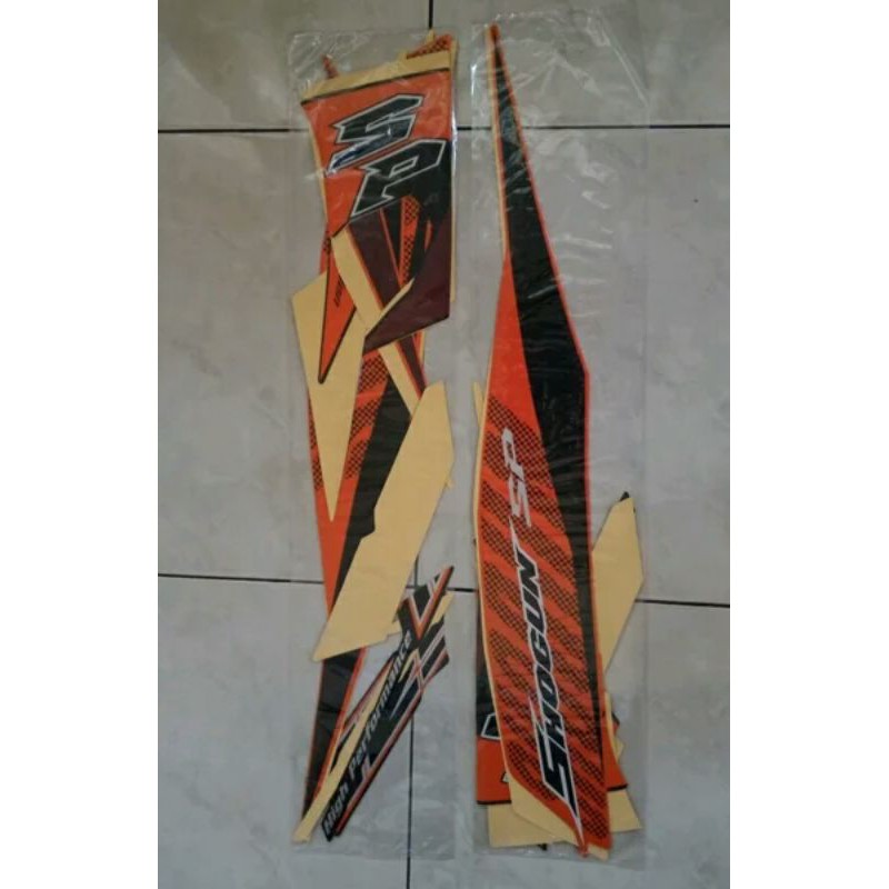lis body/ striping suzuki shogun FL125 SP new robot orange hitam