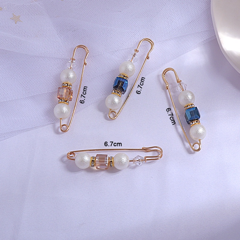 Bros Pin Bentuk Permen Bahan Metal Aksen Kristal Mutiara