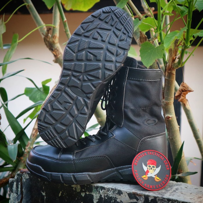 SEPATU OAKLEY PDL TACTICAL OAKLEY LIGHT ASSAULT 2 REPLIKA - HITAM, 40