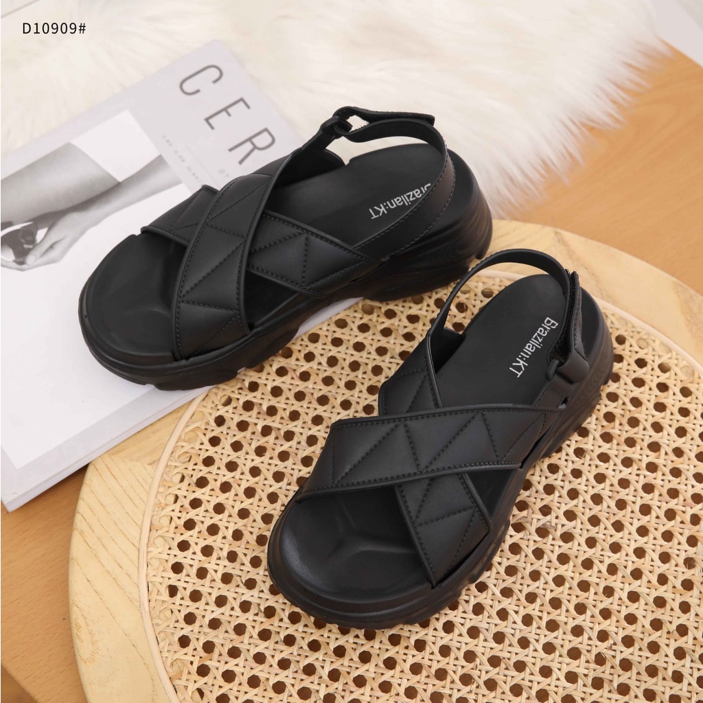 Slippers For Women With Rubber Sandal D10909