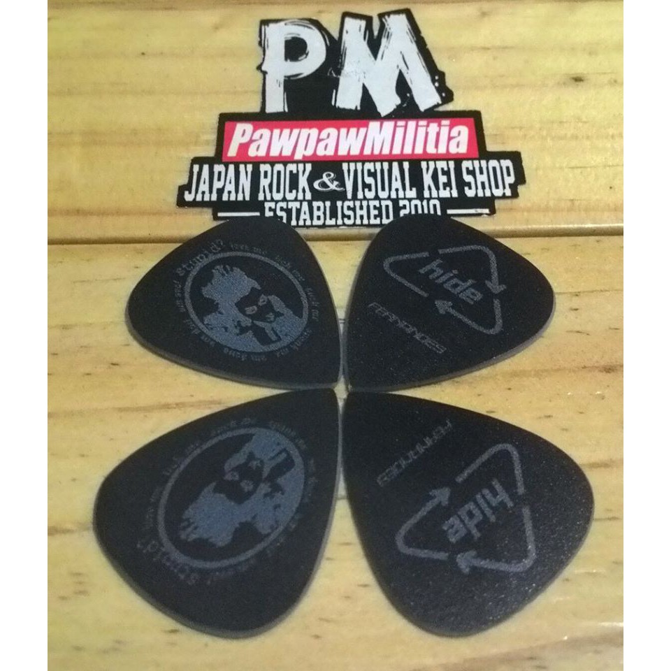 Pick Gitar X Japan Hide Fernandes Black