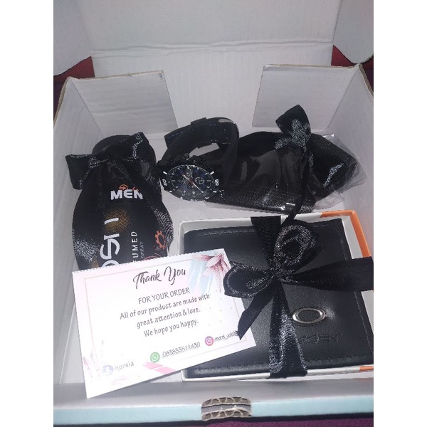 

HAMPERS GIFT BOX TERJANGKAU