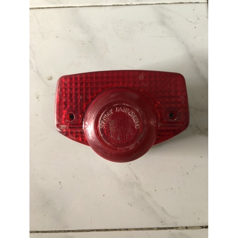 Stoplamp Lampu Belakang Honda C90 CB100 CB 125 S90z Benly Ori