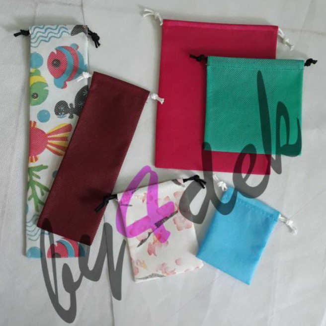 

Tas, Kantong / Pouch Serut Spunbond. Stok Terbatas.