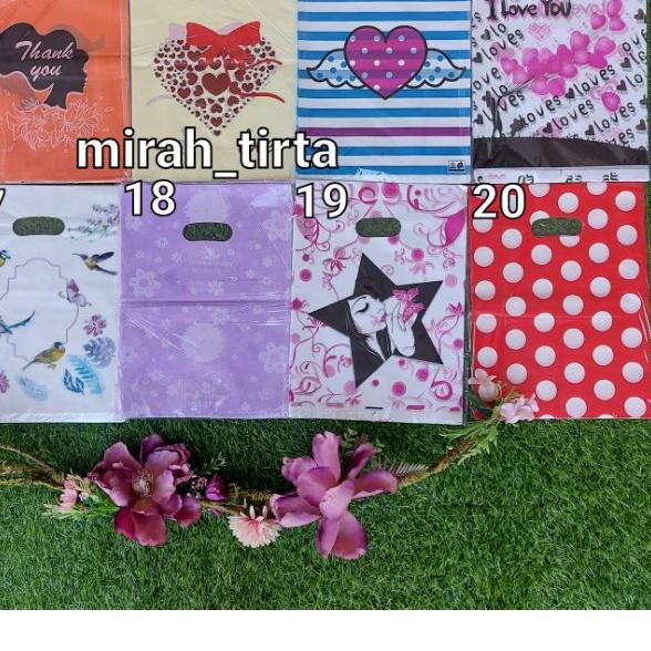 

➴ ❤ ❤Kantong plastik plong MOTIF 25 x 35.kresek motif olshop .Kantung plong olshop ☎