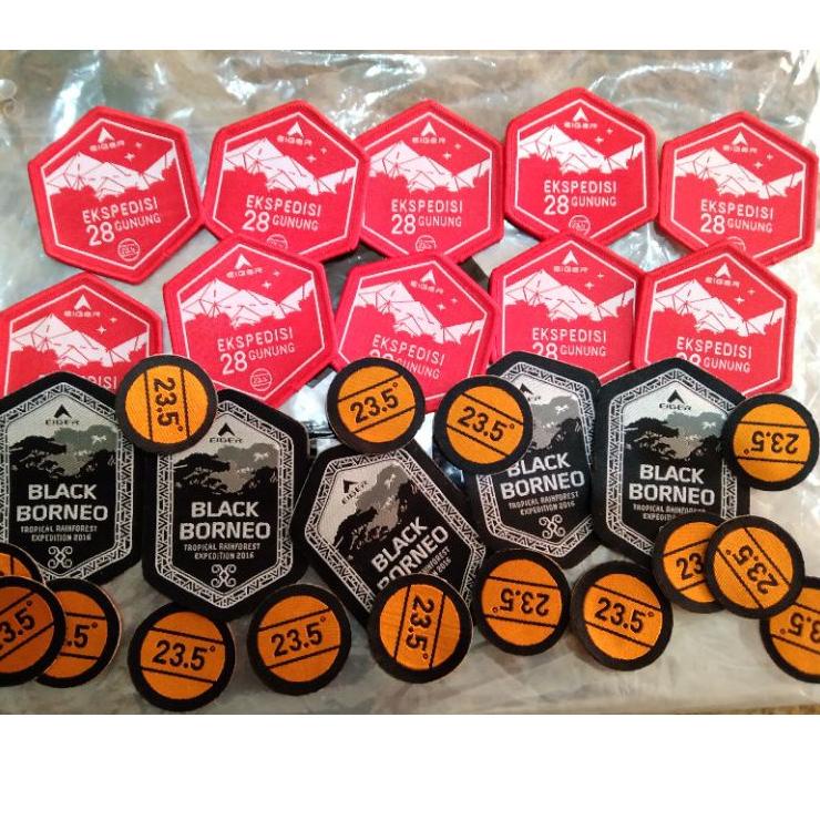 Promo Surprise pact emblem ekspedisi 28 gunung dan black borneo original