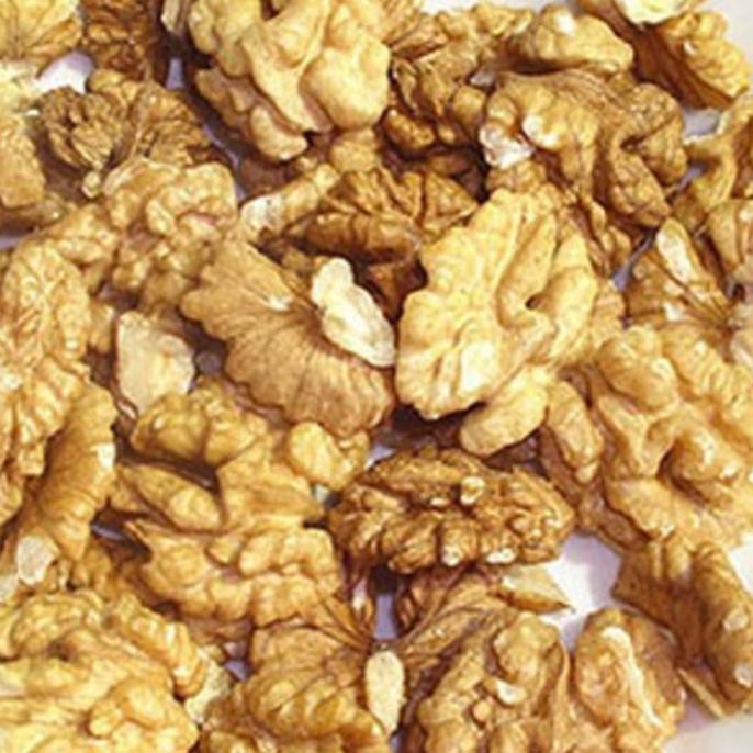 

Kacang Walnut Mentah